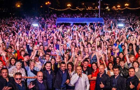 Хор Турецкого устроит праздник песни в Челябинске